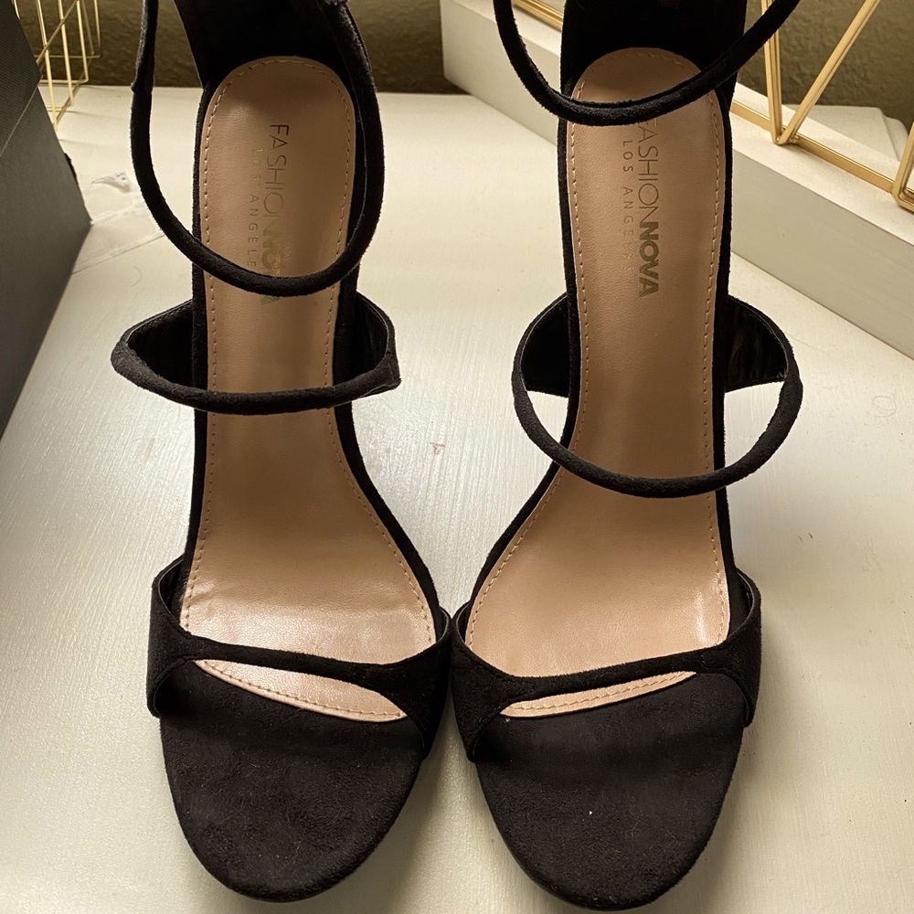 Fashion Nova heels